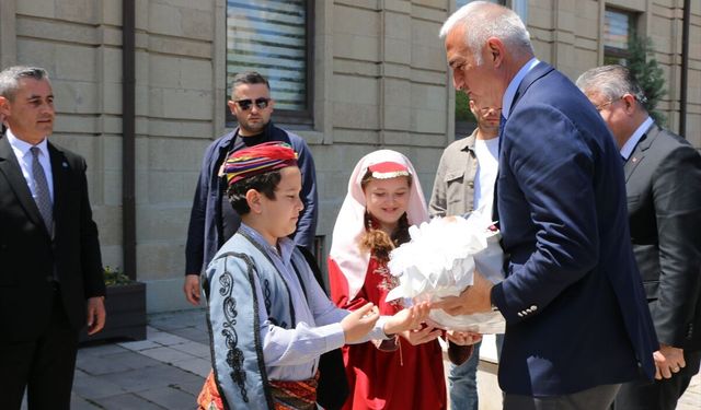 Bakan Ersoy, Eskişehir’de temaslarda bulundu