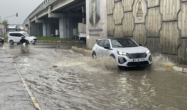 Bolu'da hava durumu, günlük yaşamı olumsuz etkiledi