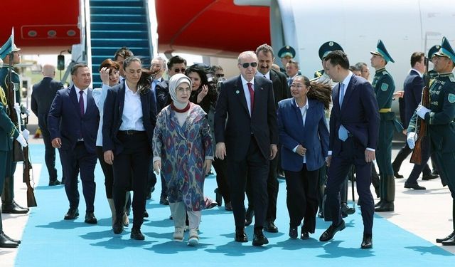 Cumhurbaşkanı Erdoğan Türkistan'a Gitti