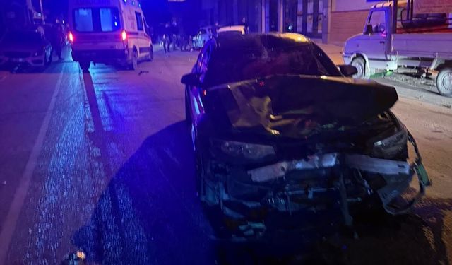 Adana'da otomobil kazası can aldı!