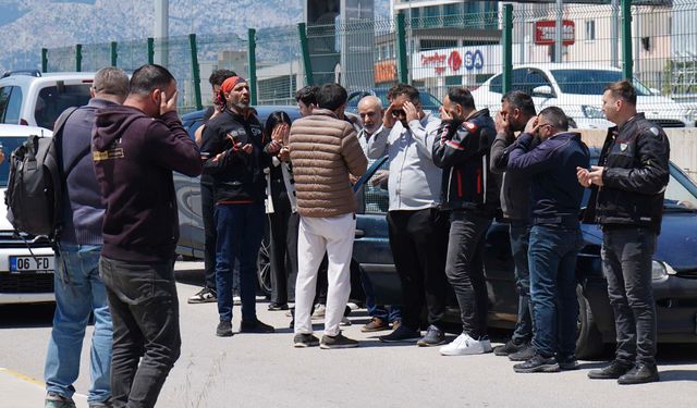 Antalya'da motokurye kazada hayatını kaybetti