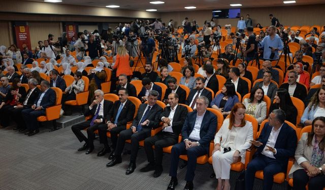 Barış Forumu’nda dikkat çeken mesaj: Kalıcı çözümün adresi Diyarbakır