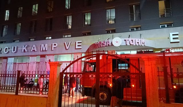 Bursa'da spor kompleksinde yangın