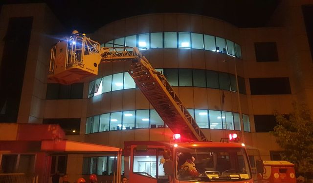 Düzce'de Huzurevi Yandı
