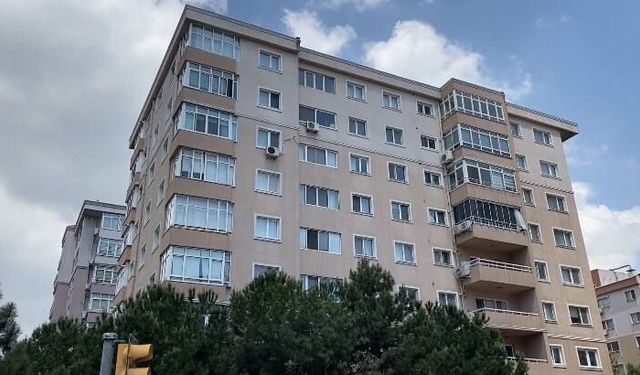 Eşini bıçaklayan koca teslim oldu