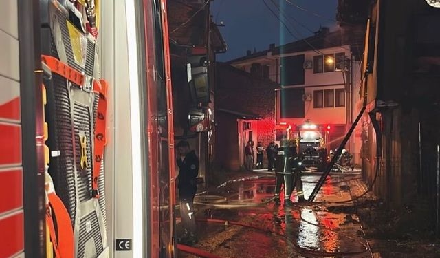 Gürsu'da metruk bina kullanılamaz hale geldi