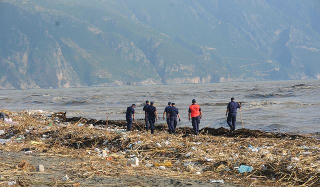 Hatay'daki selde kaybolan genç hala aranıyor