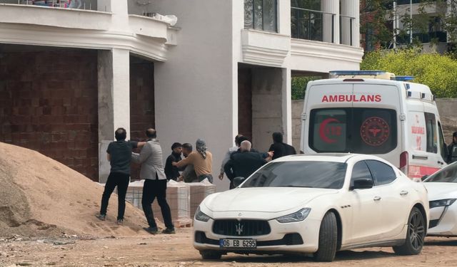 İnşaat İşçileri Arasında Sopalı-Yumruklu Kavga