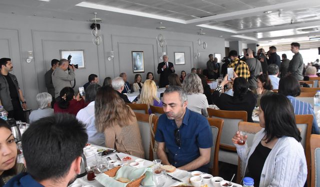 "Kadın eli değmeden bu ülkenin geleceğini kurtarabilmek mümkün değil"