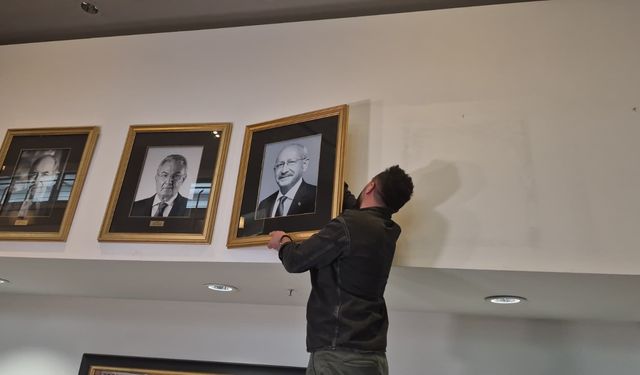 Kemal Kılıçdaoğlu'nun fotoğrafı genel merkeze asıldı