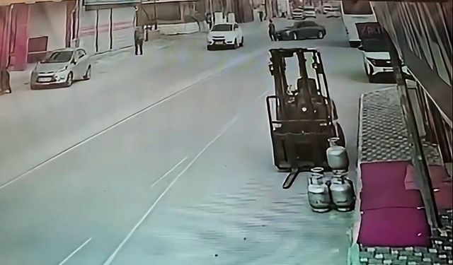 Osmaniye'de otomobilin çarptığı kadın yaralandı