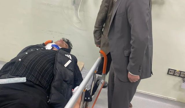 Sivas’ta taraftarları taşıyan midibüs devrildi: 3’ü ağır 25 yaralı