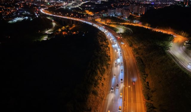TEM Otoyolu Kocaeli Geçişinde Bayram Dönüş Yoğunluğu