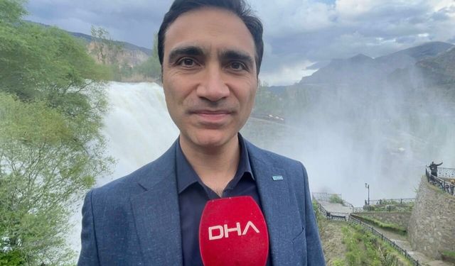 Tortum Şelalesi'ne ziyaretçi akını