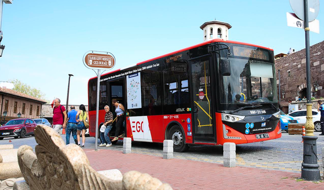 Ankara Büyükşehir Belediyesi’nin 402 Kültür Turu Hattı Bayramda da Hizmette
