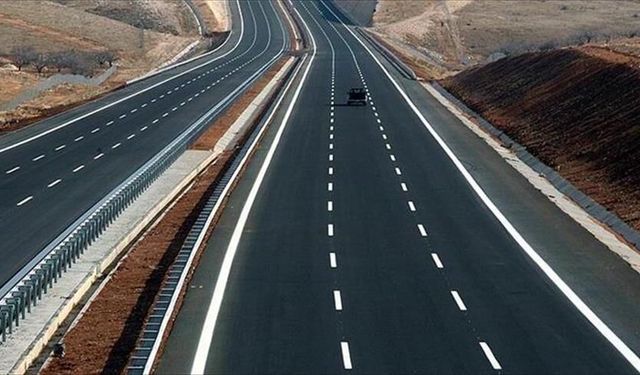 Bakanlık uyardı: O kara yolları geçici olarak trafiğe kapatıldı!