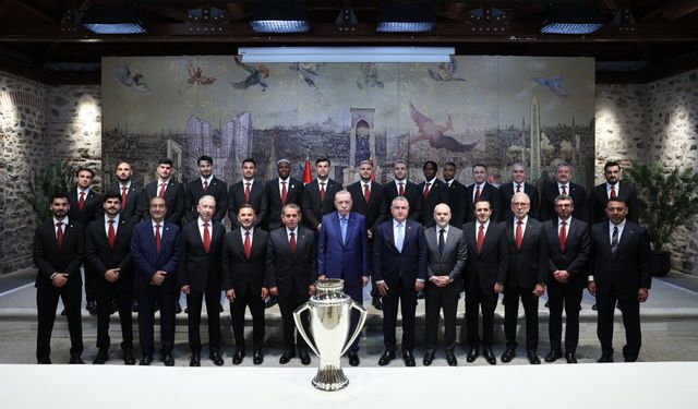 Recep Tayyip Erdoğan, şampiyon Galatasaray’ı Dolmabahçe’de kabul etti