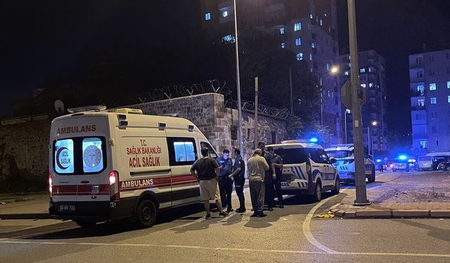 Kayseri'de satırlı kavga: 3 yaralı