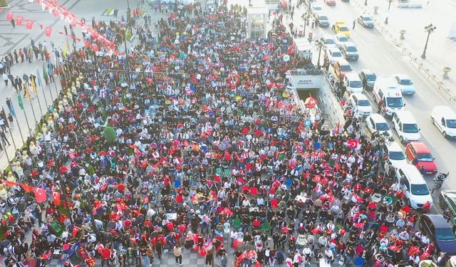 Ankara'da Dev Ekranda Milli Heyecan