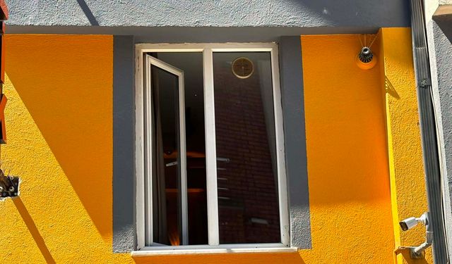 Aparttaki odasında cansız bedeni bulundu