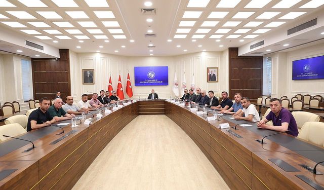 Bakan Işıkhan, Doruk Madencilik işçilerini ağırladı