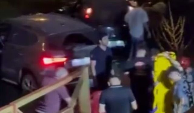 Bursa'da 2 otomobil dereye uçtu!