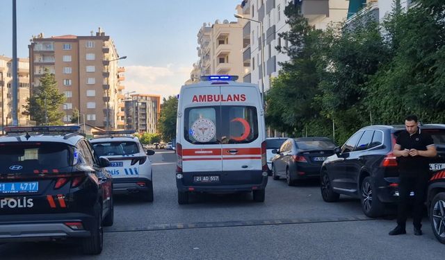 Diyarbakır'da 2 grup arasında silahlı kavga!