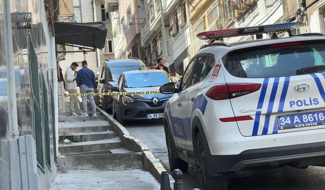 Eski eşiyle ilişkisi olduğunu iddia ettiği kişiyi vurdu