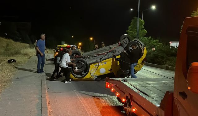 Eskişehir’de ticari araç takla attı: 2 yaralı