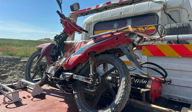 Hem plakasız hem ehliyetsiz  motosiklet sürücüsüne 86 bin lira ceza