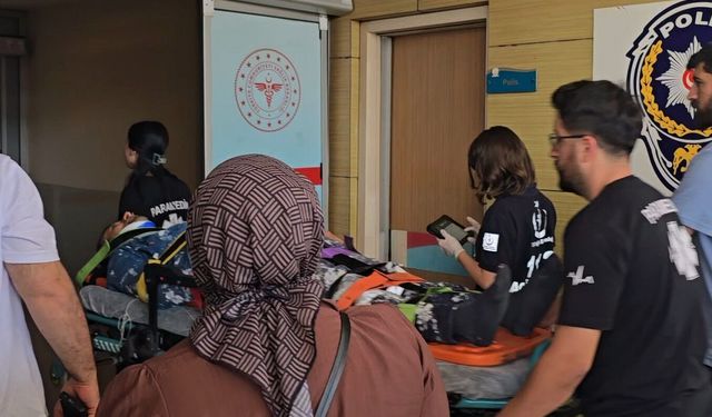 İnşaat iskelesinden düşen usta yaralandı