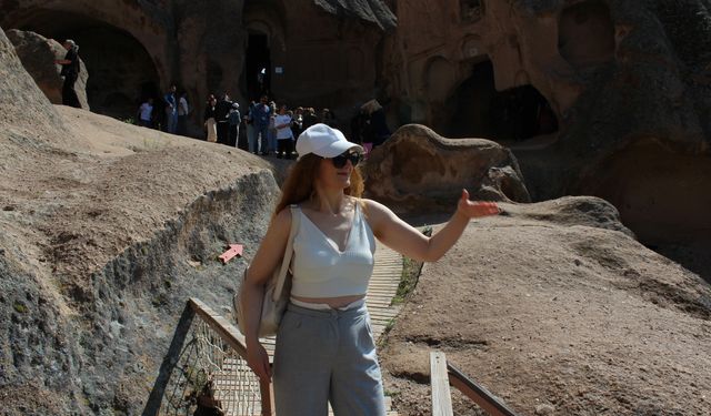 Kapadokya'da turist yoğunluğu