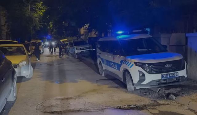 Kayseri'de 4 Katlı Binada Yangın