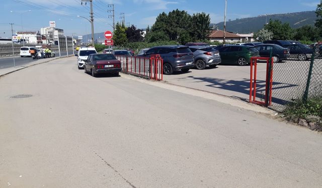Kocaeli'de Husumetlisi Olan Kadını Bıçakladı