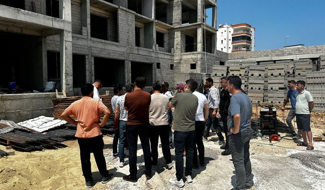 Mersin'de inşaatın 10'uncu katından düşen işçi öldü