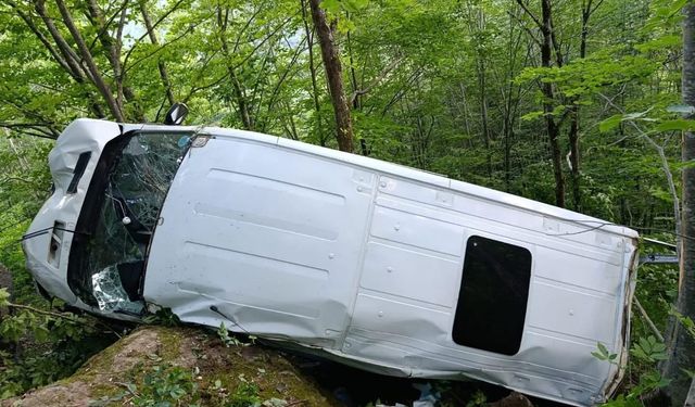 Ordu'da  feci minibüs kazas: 11 yaralı