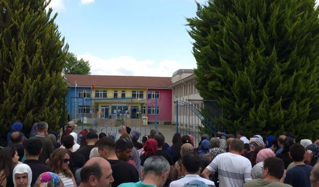 Sınav Sırasında Hastaneye Kaldırıldı
