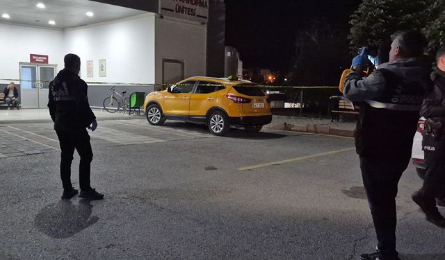 Taksiyebindiği sırada vuruldu