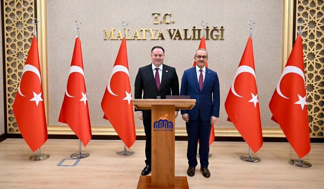 'Türkiye Her Zaman Dağ Gibi Yanımızda'