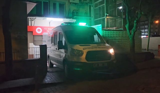 Adana'da sokak ortasında silahlı saldırı!