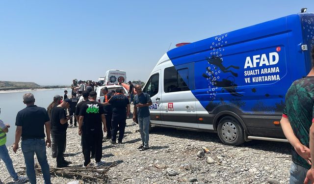 Diyarbakır'da girdiği çayda kayboldu