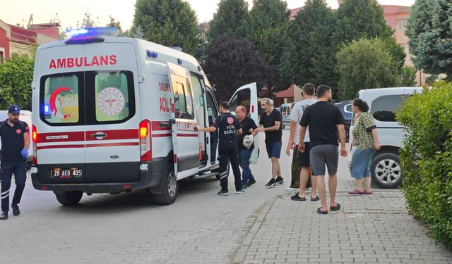 Eskişehir’de babasını bıçakla yaralayan genç gözaltına alındı