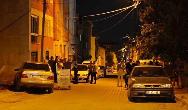 Eskişehir’de komşu kavgası: 10 kişi ve 1 polis yaralandı