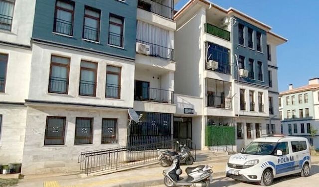 Evinde ölü halde bulunan kadını, bina görevlisi öldürmüş