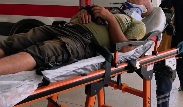 İnegöl’de otomobil ile minibüs çarpıştı: 3 yaralı