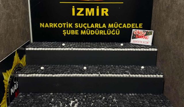 Otomobilde uyuşturucuyla yakalandı