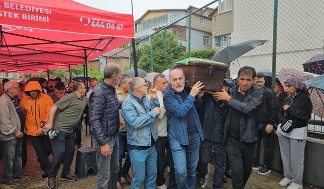 Rusya’daki İHA saldırısında hayatını kaybeden gemici son yolculuğuna uğurlandı