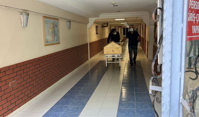 Sivas'ta KKKA hastalığı şüphesiyle tedavi gören kadın kurtarılamadı