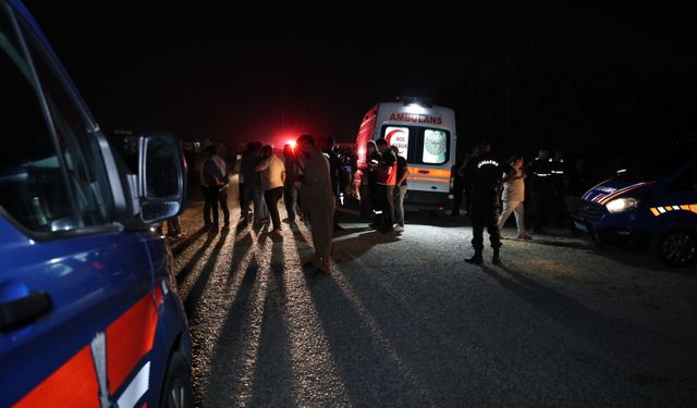 Sulama kanalında akıntıya kapıldılar