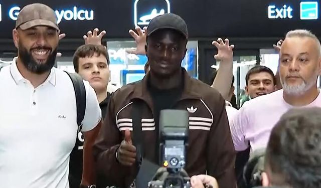 Beşiktaş'ta Kassoum Ouattara Heyecanı! İstanbul'a Geldi...